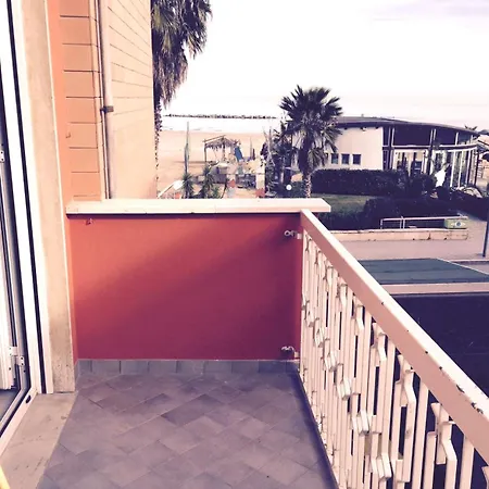 شقة Immobiliare La Rosetana - Residenza La Rotonda روزيتو ديلي أبروتسي